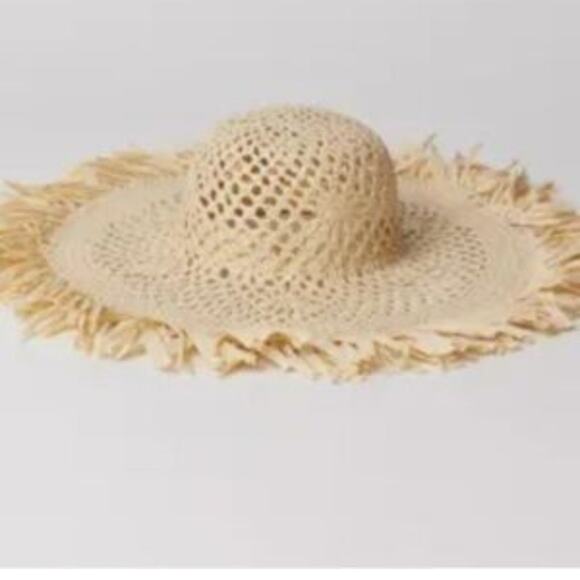 Urban Outfitters Accessories - Urban Outfitters Alani Corn Husk Hat Natural